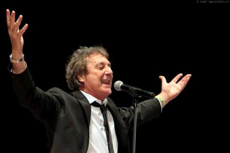 “Chiedo scusa al signor Gaber” di e con Enzo Iacchetti