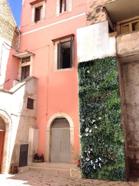 Il decoro urbano: dai giardini verticali all’arte urbana