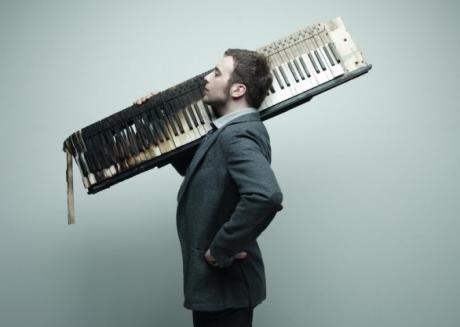 Raphael Gualazzi… Welcome to my Hell Tour 2014