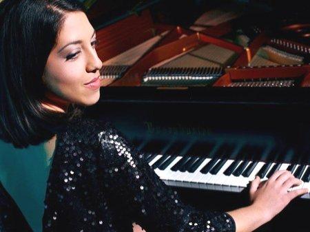 Concerto dell’ensemble composto dalle pianiste Beatrice Rana e Viviana Velardi, e dagli archetti Baraldi, Zamarra, Piciri e Rana