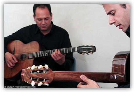 "LA CHITARRA GITANA": il Gypsy jazz con Salvatore Russo trio e Stochelo Rosenberg