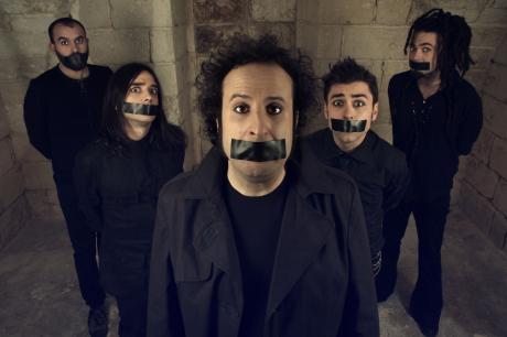 U' Papun in concerto