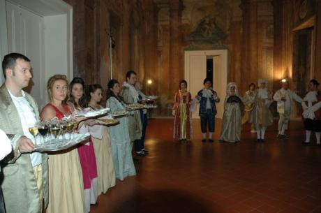 A corte dai Borbone a Villa Campolieto