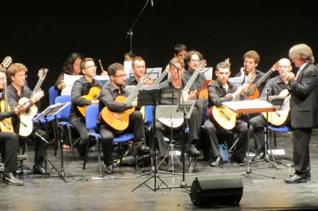 Orchestra di Chitarre de Falla & Nando  di  Modugno