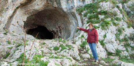 Escursione alla Grotta dei Millenari lungo sentieri panoramici
