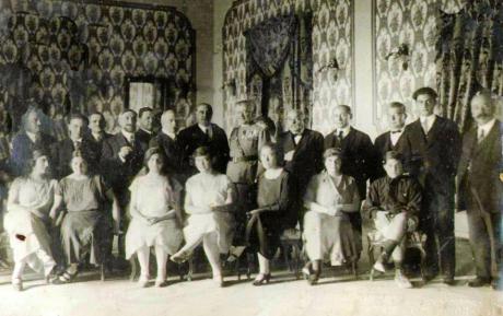 LA BORGHESIA MERIDIONALE E LO SVILUPPO DEL MEZZOGIORNO TRA IL XVIII E IL XIX secolo". Incontro con Riccardo Riccardi, scrittore e giornalista. Letture di Floriana Uva