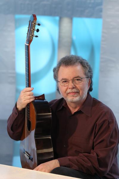 Manuel Barrueco un Mito Della Chitarra  "Preziose Armonie Dai Lussureggianti Ritmi Spagnoli" a Cura Dell'associazione Curci