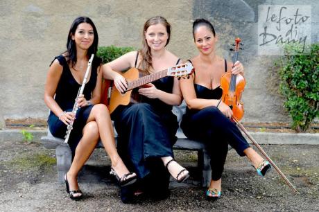 TRIO "EVERYTHING ROSE" - "Notte della Cultura"