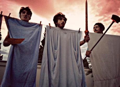 Moustache Prawn in concerto. In apertura: Blutarsky