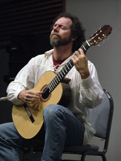 Andrew York in Concerto