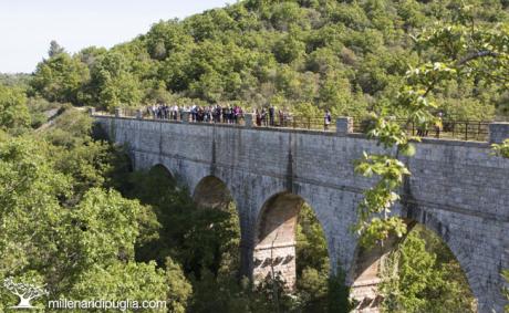Trekking lungo il ponte più alto dell’acquedotto pugliese