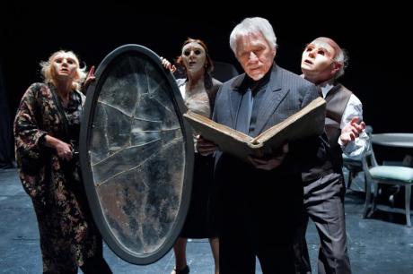 Il fu Mattia Pascal. Versione teatrale di Tato Russo