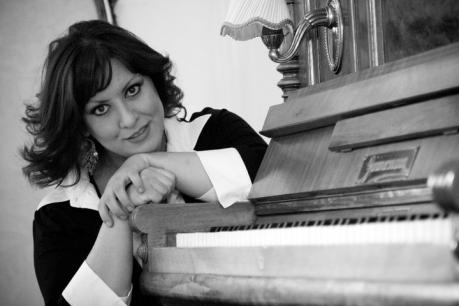 “Dell’amore e altro”, concerto lirico con Francesca Ruospo, soprano & Raffaella Migailo, pianoforte