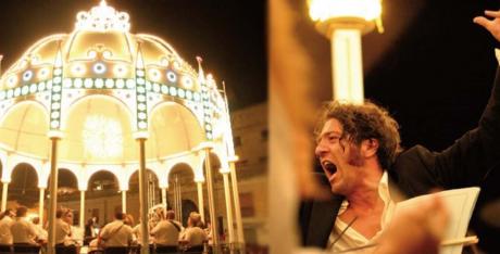 La magia di Girodibanda a Veglie (LE) - domenica 13 dicembre la banda guidata da Cesare Dell'Anna animerà la serata all'ex Mercato Coperto