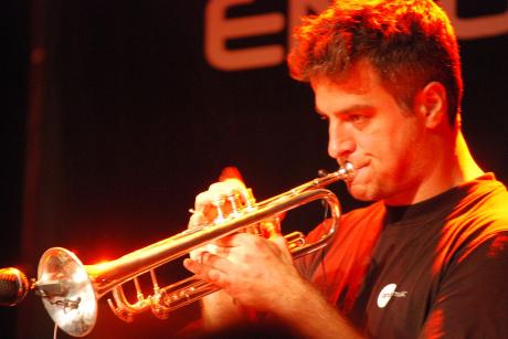 Luca Aquino in “Overdoors”