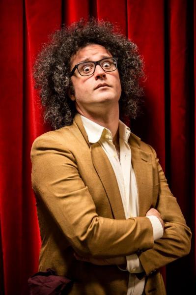 Simone Cristicchi – “Viaggi e Storie di un Fabbricante di Canzoni”
