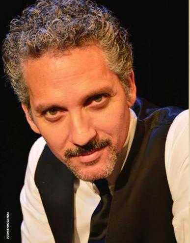 Giuseppe Fiorello in Penso che un Sogno così... (Omaggio a Domenico Modugno)