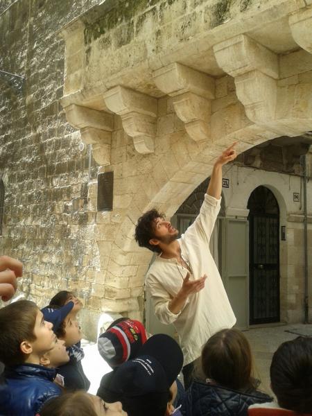 Di Arco in Arco! Le corti storiche di Bari Vecchia