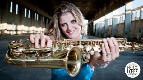 Live music con Bianca Lopez e il suo Sax