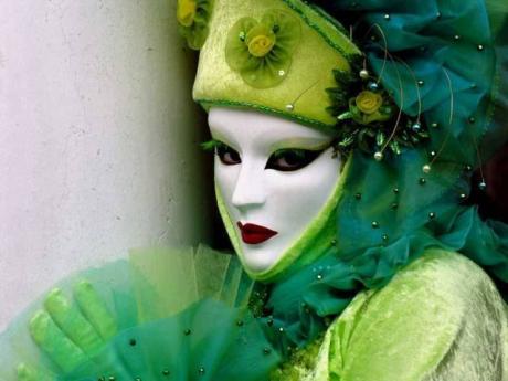 Festa con balli in maschera