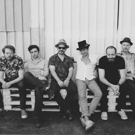 Joseph Martone & The Travelling Souls presentano dal vivo “Glowing in the dark”