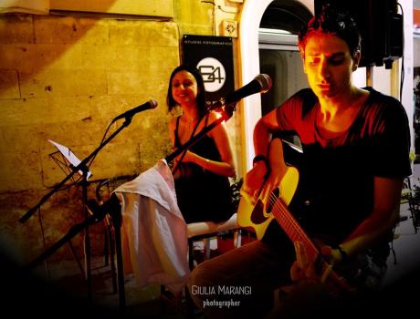 Il venerdi live dell' EASY con Acoustic Duo