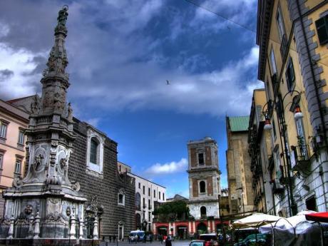 Pasqua a Napoli con Mani e Vulcani