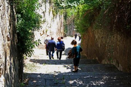 Passeggiata narrata  “Scendendo il Moiariello”