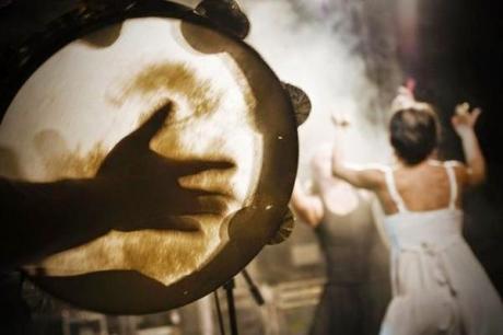 Corsi di musica e ballo tradizionale - Conferenza spettacolo