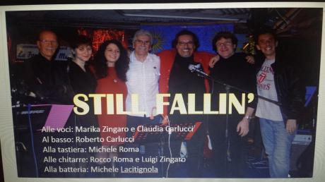 SUPER CONCERTO con i "STILL FALLIN" Ospite Sosia di RENATO ZERO alla Fonte delle Muse di Bari.