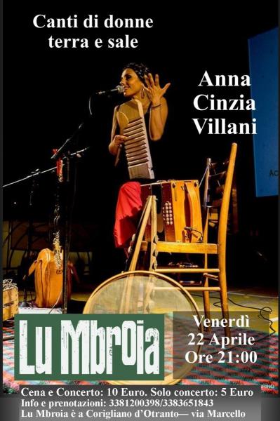 Anna Cinzia Villani in "Canti di Donne, Terra e Sale"