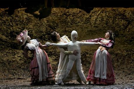 Goyescas /Suor Angelica Andrea De Rosa e Donato Renzetti portano in scena in dittico al Teatro di San Carlo due atti unici del Novecento