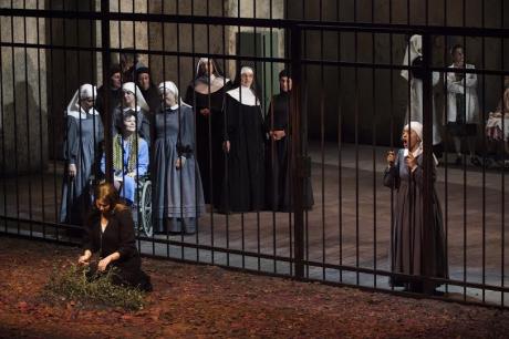 Goyescas /Suor Angelica Andrea De Rosa e Donato Renzetti portano in scena in dittico al Teatro di San Carlo due atti unici del Novecento