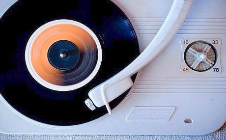 Vinyl Session al Caffè degli Esordi: Luca Zod!