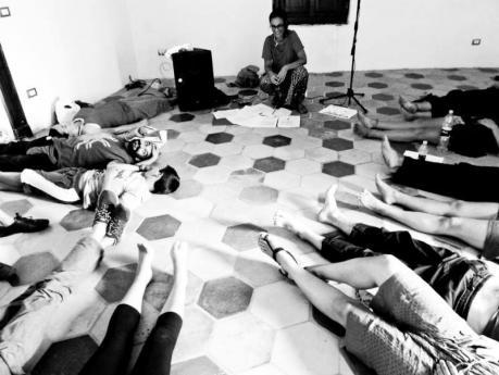 Semina Poetica e Laboratorio di Lettura Espressiva e Sensoriale “ti Spunta un Fiore in Bocca” Nell’ultima Tappa del Festival Notte Dei Poeti a Trani