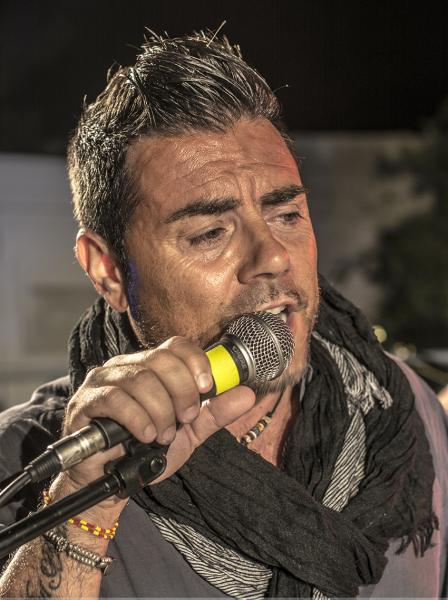 Enzo Petrachi & The Folk Orchestra live a Lizzanello