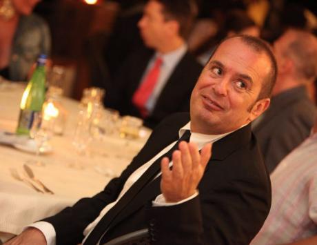 Fabio Canino presenta "Rainbow Republic"