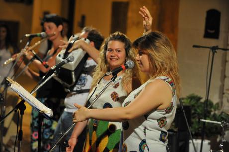 Leo Caragnano & Yicuvra Folk Project (Spettacolo di Musica popolare)