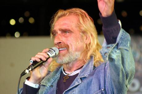 Sagra della BRUSCHETTA e ANGURIA con MICHELE BAVARO in concerto