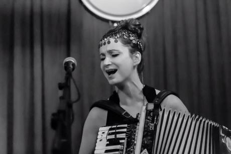 Mademoiselle - La grande Chanson francese in Jazz Manouche