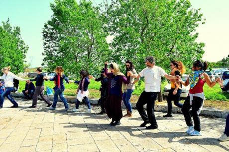 Saluto all’estate con i balli popolari a Masseria Mita