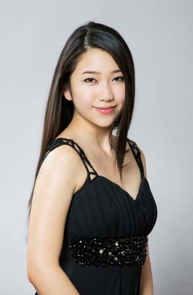 DAL CLASSICISMO AL VIRTUOSISMO Di scena la pianista giapponese Eri Yamamoto Primo Premio Assoluto al 25° Concorso Internazionale "Città di Barletta" Eccezionale evento della 32.ma Stagione Concertistica dell'Associazione Curci