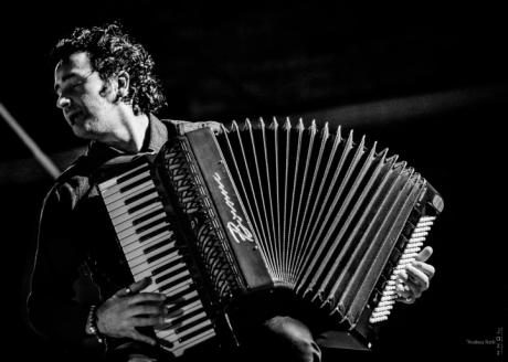 Blues Shadow - Omaggio a Mercedes Sosa e al folklore argentino