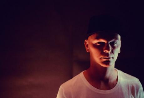 L'electrosound di Unique(Cro) sbarca al Dejavu'