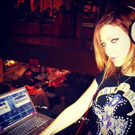 Hey Ho Let's Go! Rock Dj-Set al Decibel di Manduria (Ta)