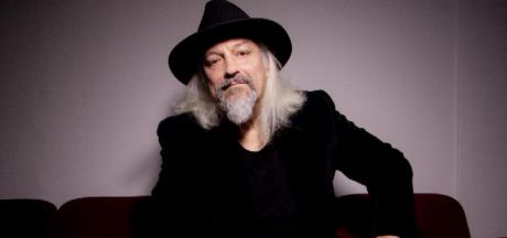 EUGENIO FINARDI in 40 anni di Musica Ribelle