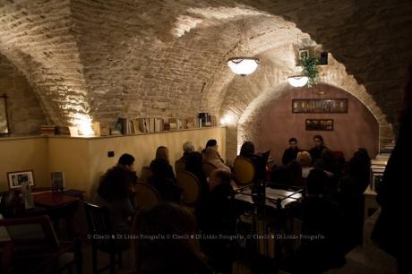 RICCARDO RICCARDI presenta "SPEZIERIE E FARMACIE IN TERRA DI BARI"