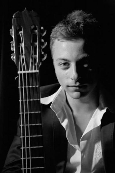 VITO  VILARDI  "I Capricci di Paganini per chitarra"