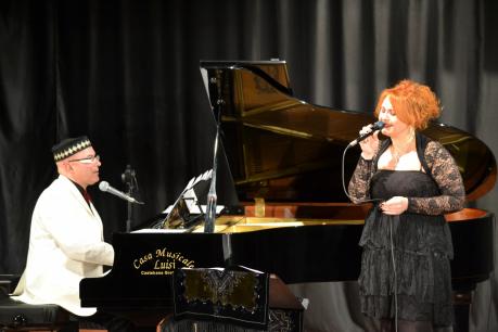 Cena - Concerto : Abbassa la tua Radio con Larry Franco e Dee Dee Joy