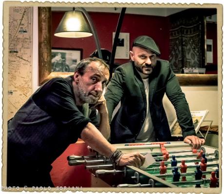 Chi passa dalla Locanda presenta Raiz e Mesolella in Dago Red Tour